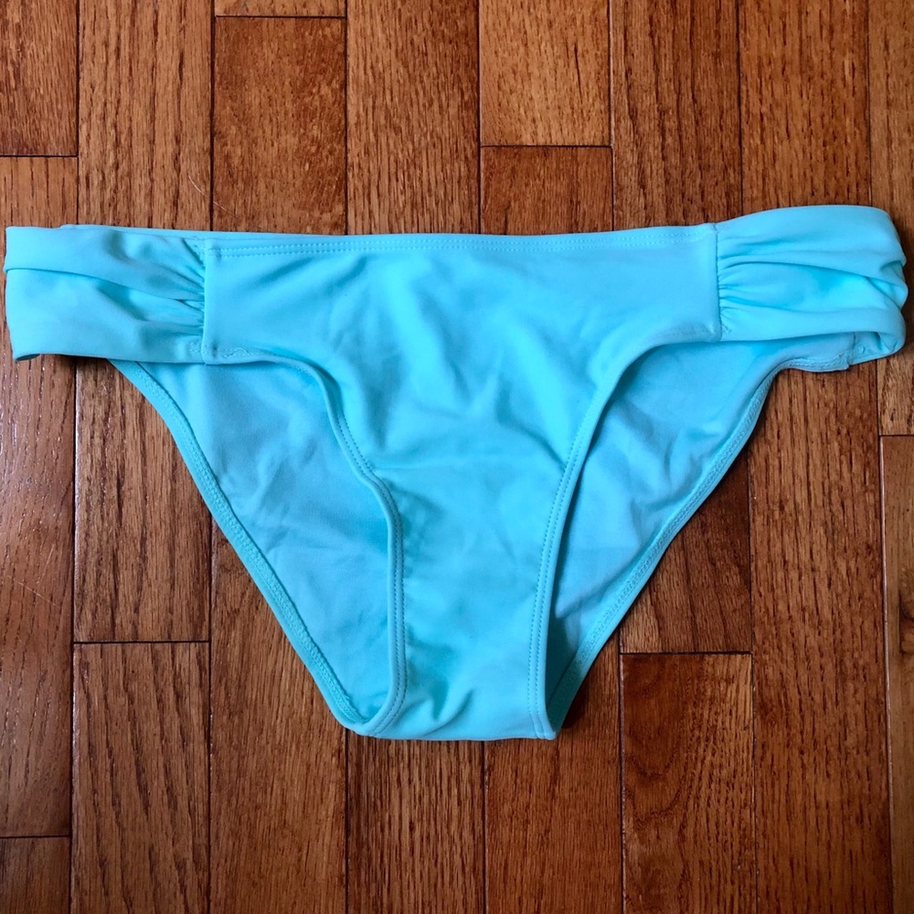 Forever 21 Push-up Underwire Bikini Top Bottom Set - Picture 4 of 6